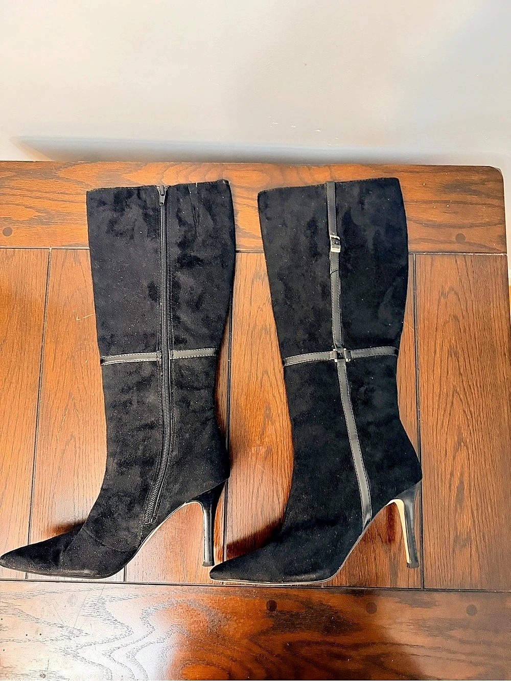 Black Heeled Boots size 6